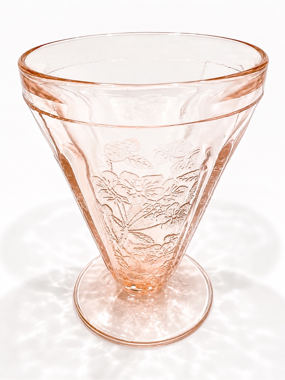☀️2/$20 Jeannette Glass “Floral” “Poinsettia” Depression Glass Footed Tumbler